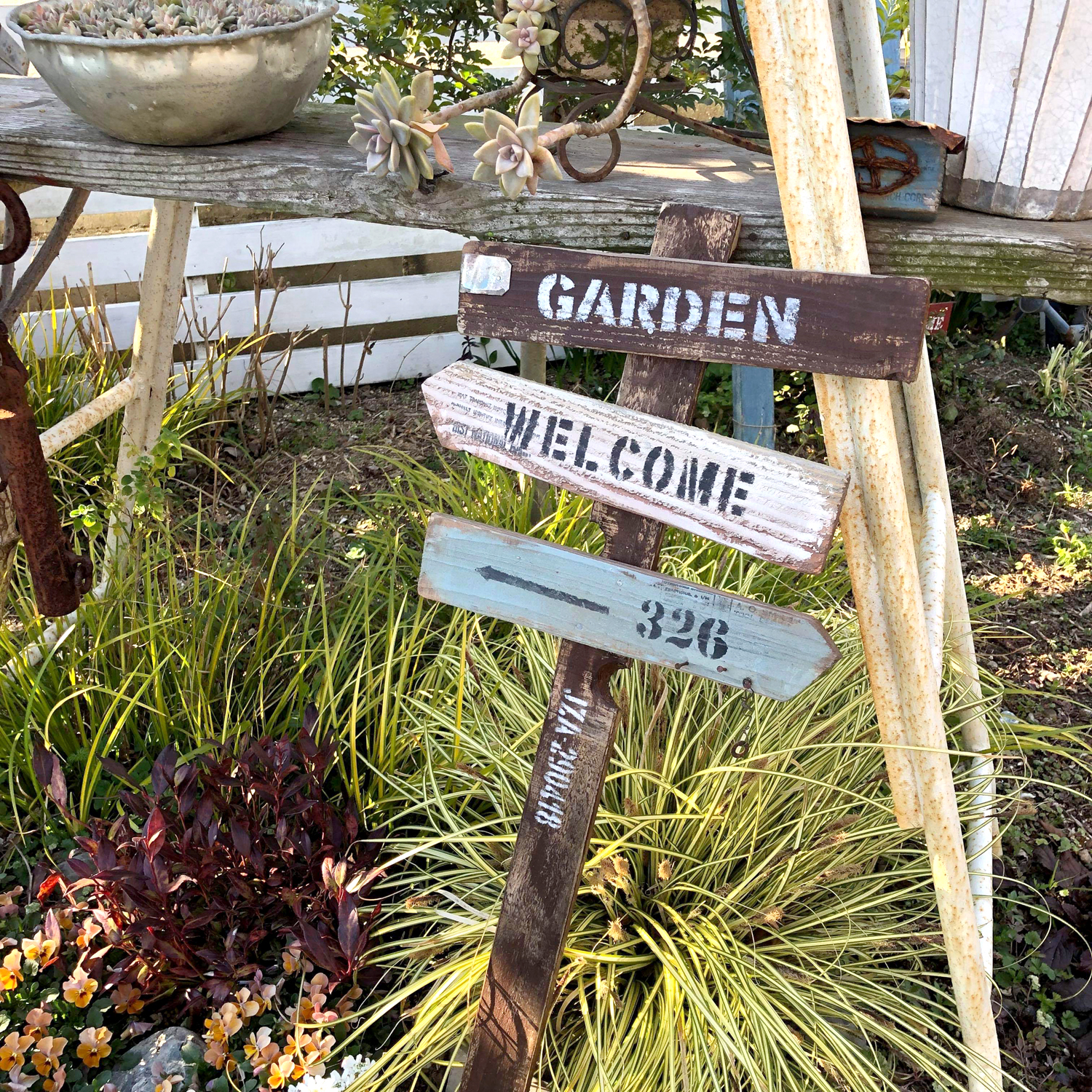 アメリカンスタイルなお庭を演出 ジャンクなガーデンピック ガーデン用品におすすめのペイントフリーコート Blog 色と暮らす
